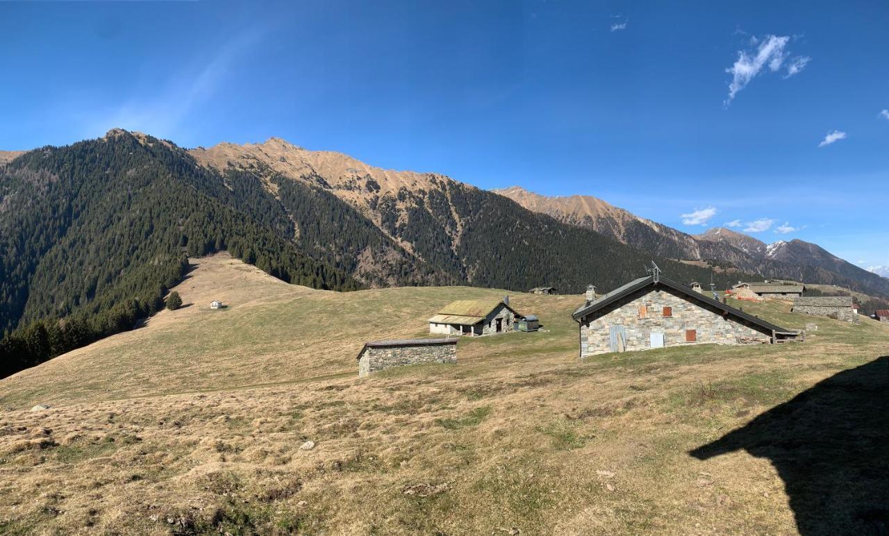Chalet Baita Delle Favole Di Rosarita Berbenno di Valtellina Exterior foto